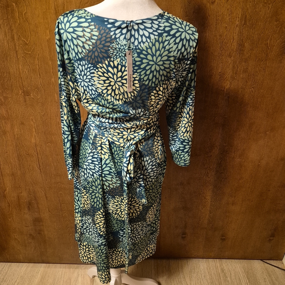NWT PattyBoutik Blue and Yellow Floral Midi Dress - Picture 15 of 16